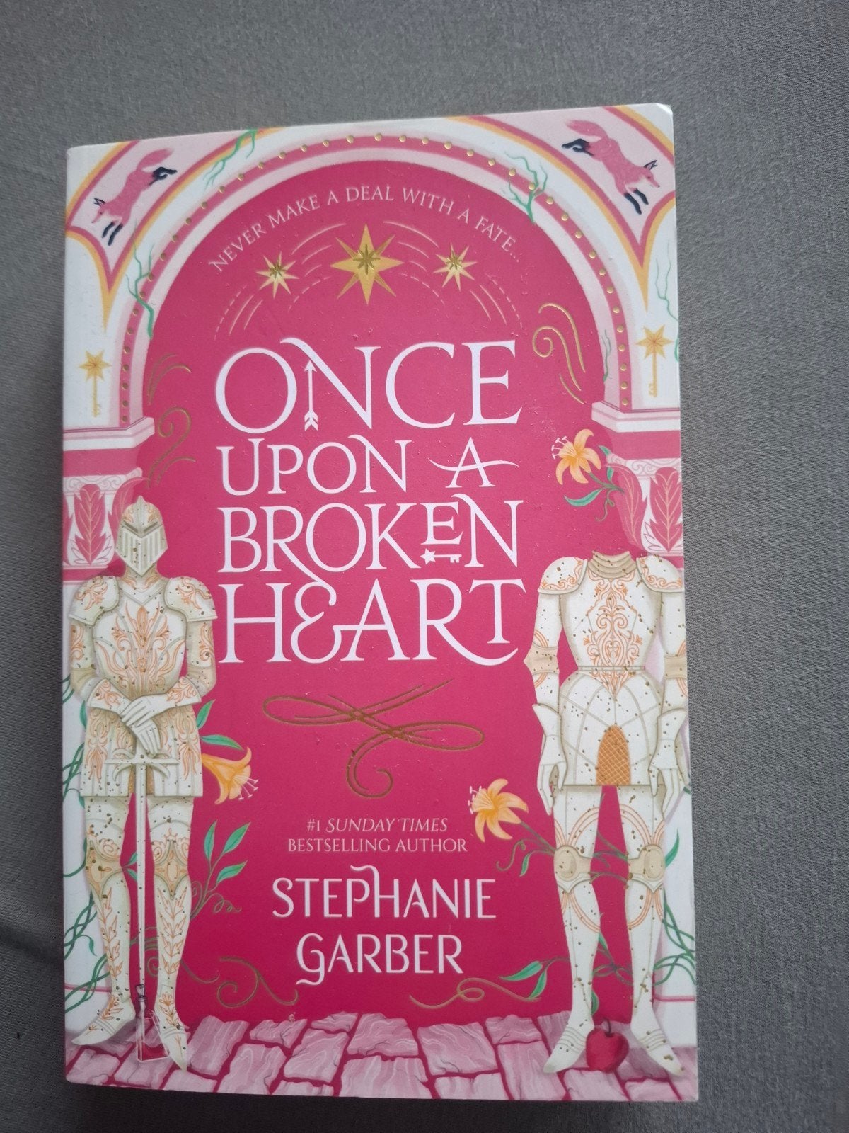 Once Upon a Broken Heart - Stephanie Garber, Ophalen of Verzenden