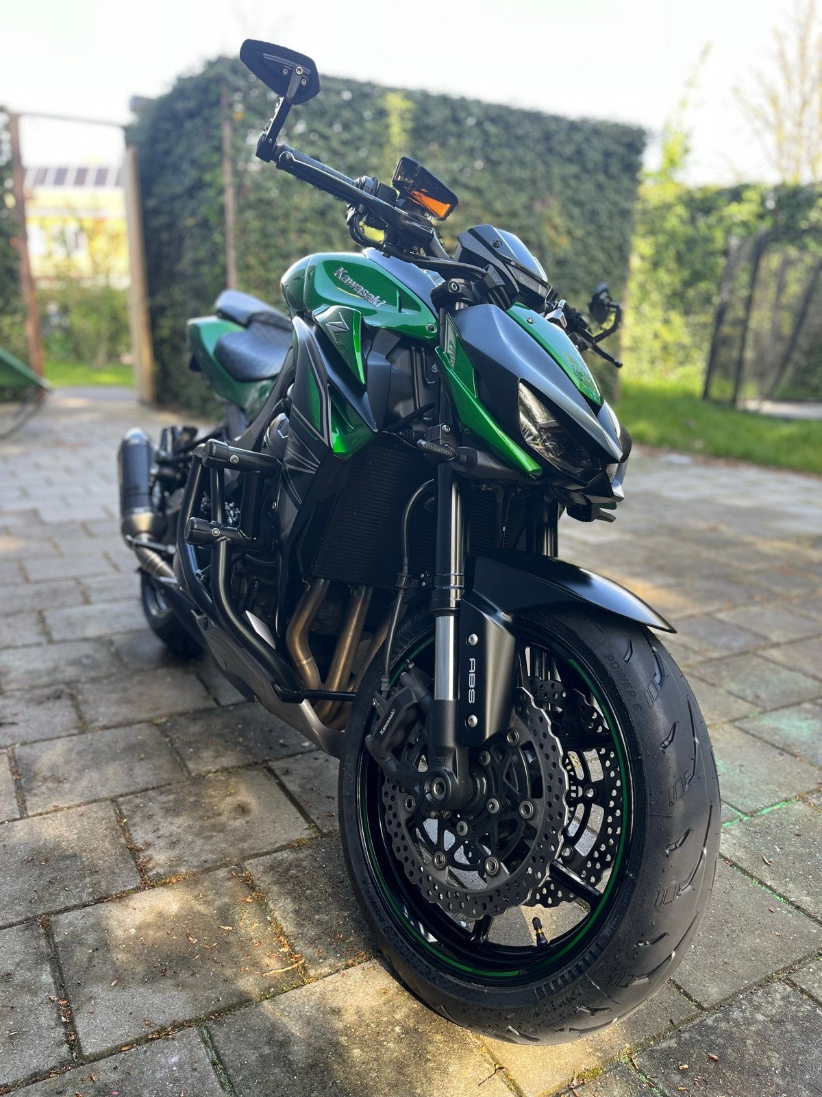 Kawasaki Z1000 - Naked bike met Akrapovic uitlaat, Gebruikt, Particulier, ABS, Handgeschakeld