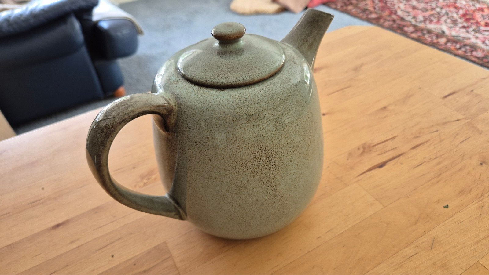 Groene theepot - Keramiek, Keramiek, Ophalen of Verzenden, Zo goed als nieuw, Theepot