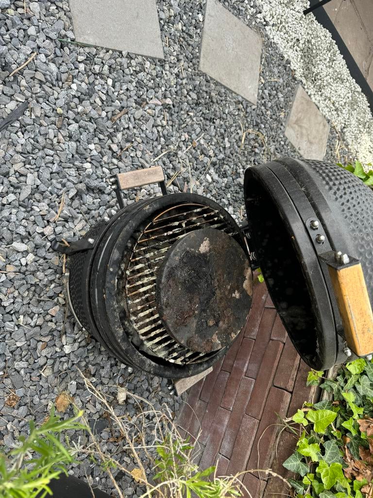 Urban Chef Egg BBQ - Goede staat, moet schoongemaakt, Ophalen, Zo goed als nieuw