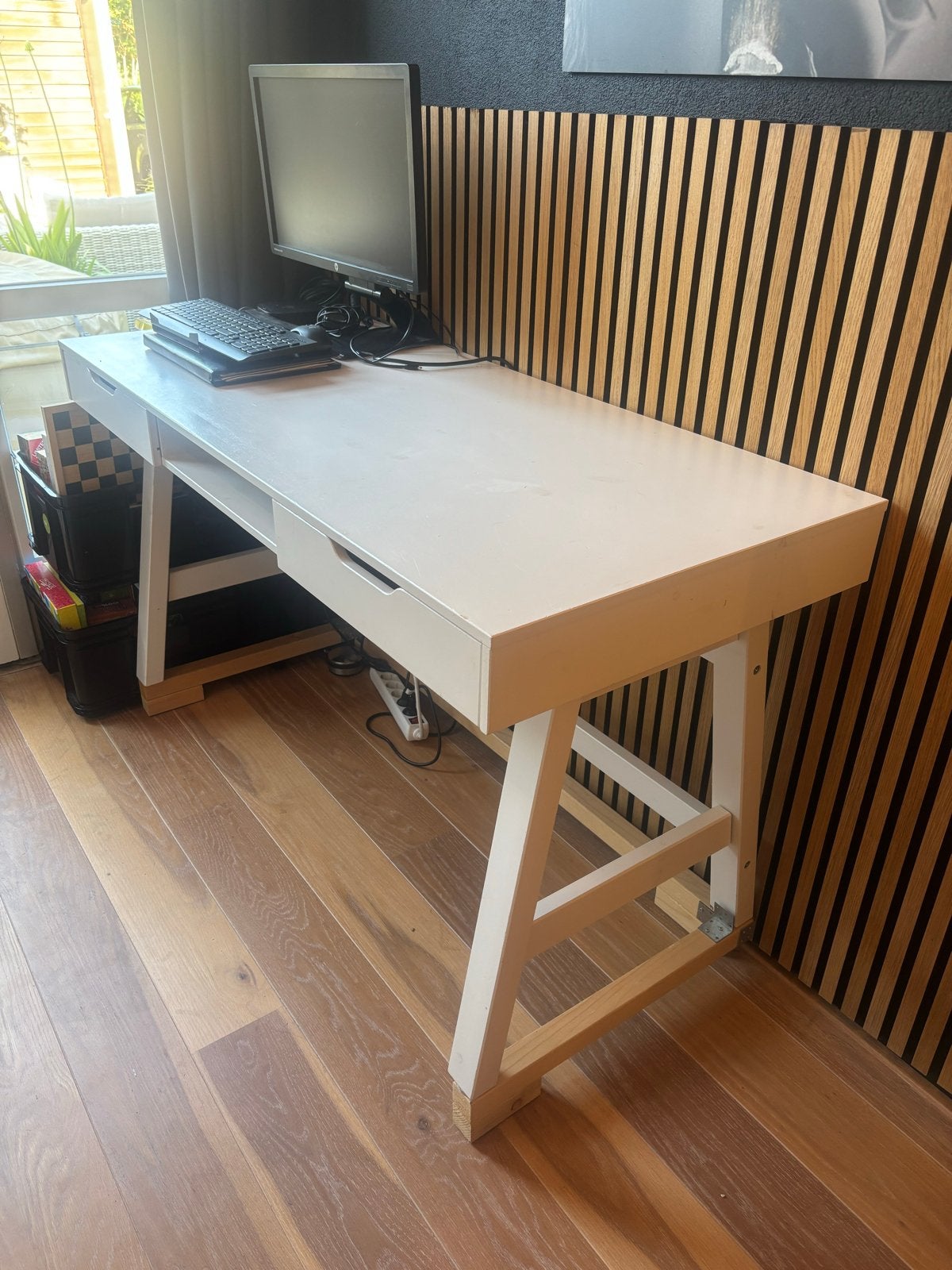 Woood Bureau White Wash 140x62x83cm - Set van 3 beschikbaar, Ophalen, Gebruikt, Hout, Overige merken