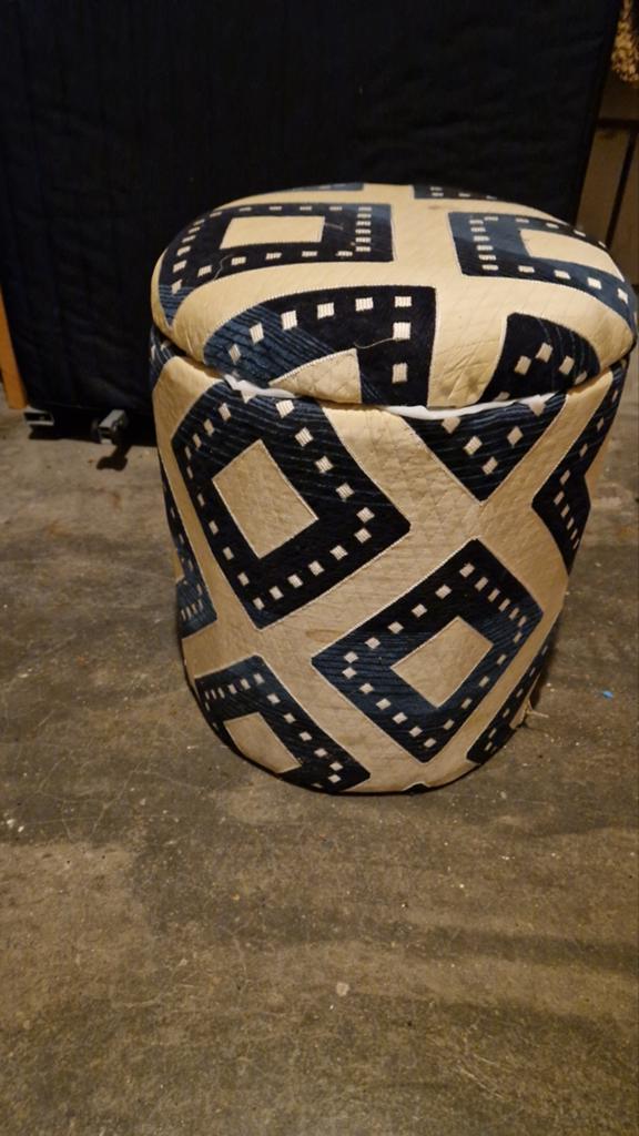 Tekoop pof, Ophalen of Verzenden, Rechthoekig, 125 cm of meer