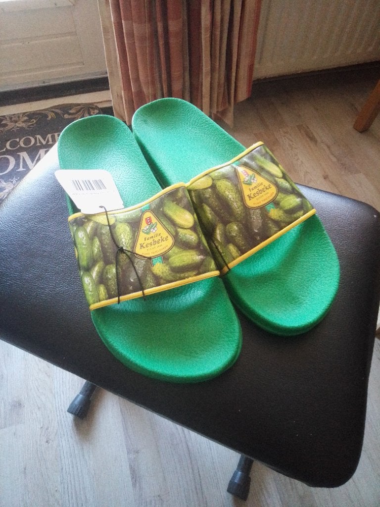 Augurken slippers maat 46, Overige kleuren, Augurken slippers, Nieuw, Ophalen