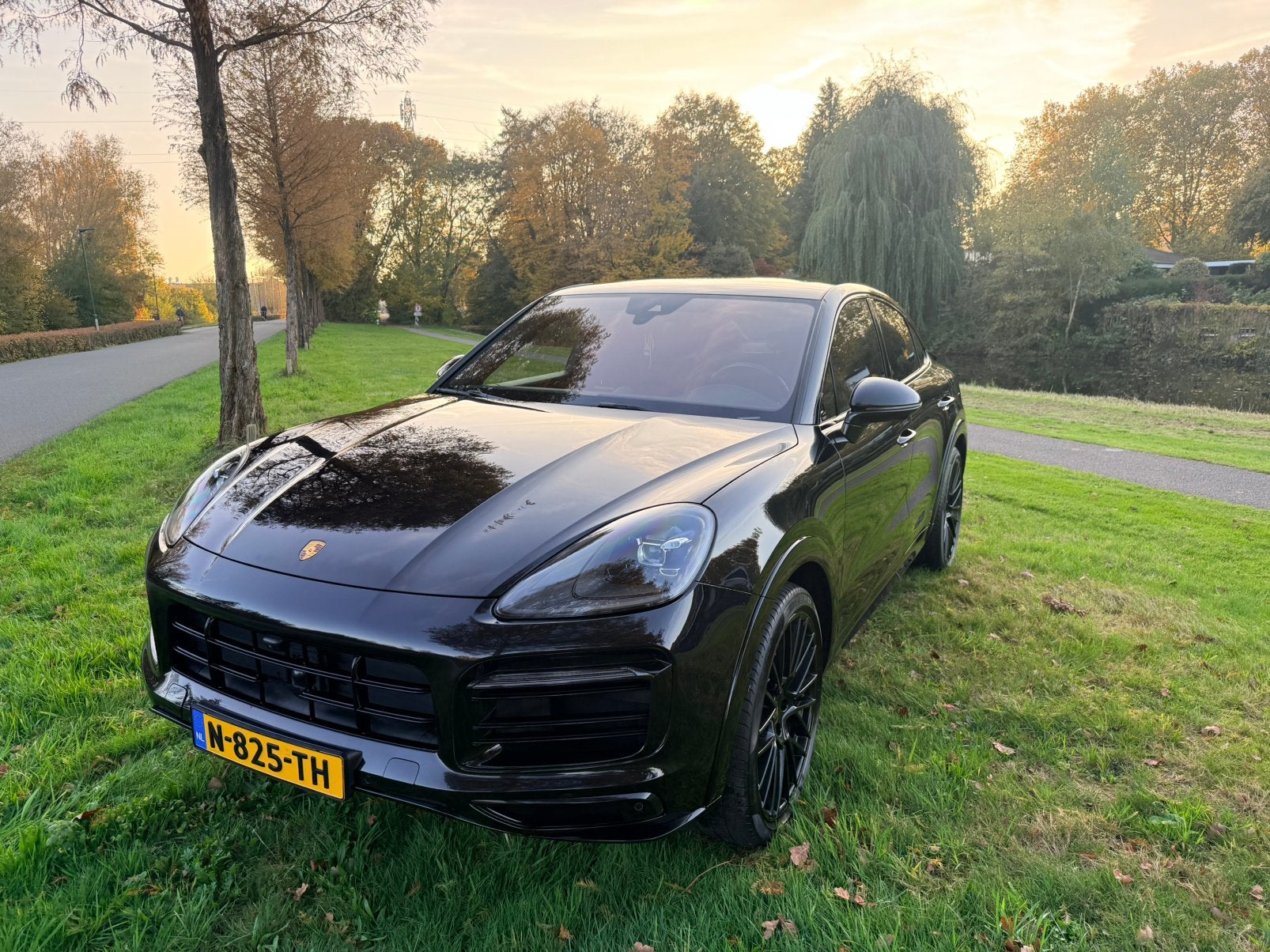 Porsche Cayenne 3.0 V6 462pk E-hybrid 2022 Zwart, Auto's, Automaat, Cayenne, Zwart, 2995 cc
