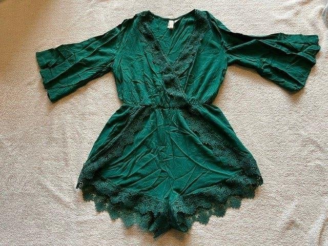 Groene jumpsuit maat 36, H&M, Ophalen of Verzenden, Zo goed als nieuw, Maat 36 (S)
