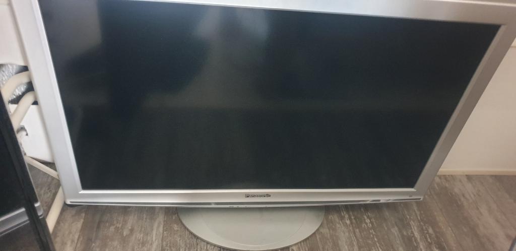 tv 64cm panasonic, Ophalen of Verzenden, 100 cm of meer, 50 Hz, Panasonic