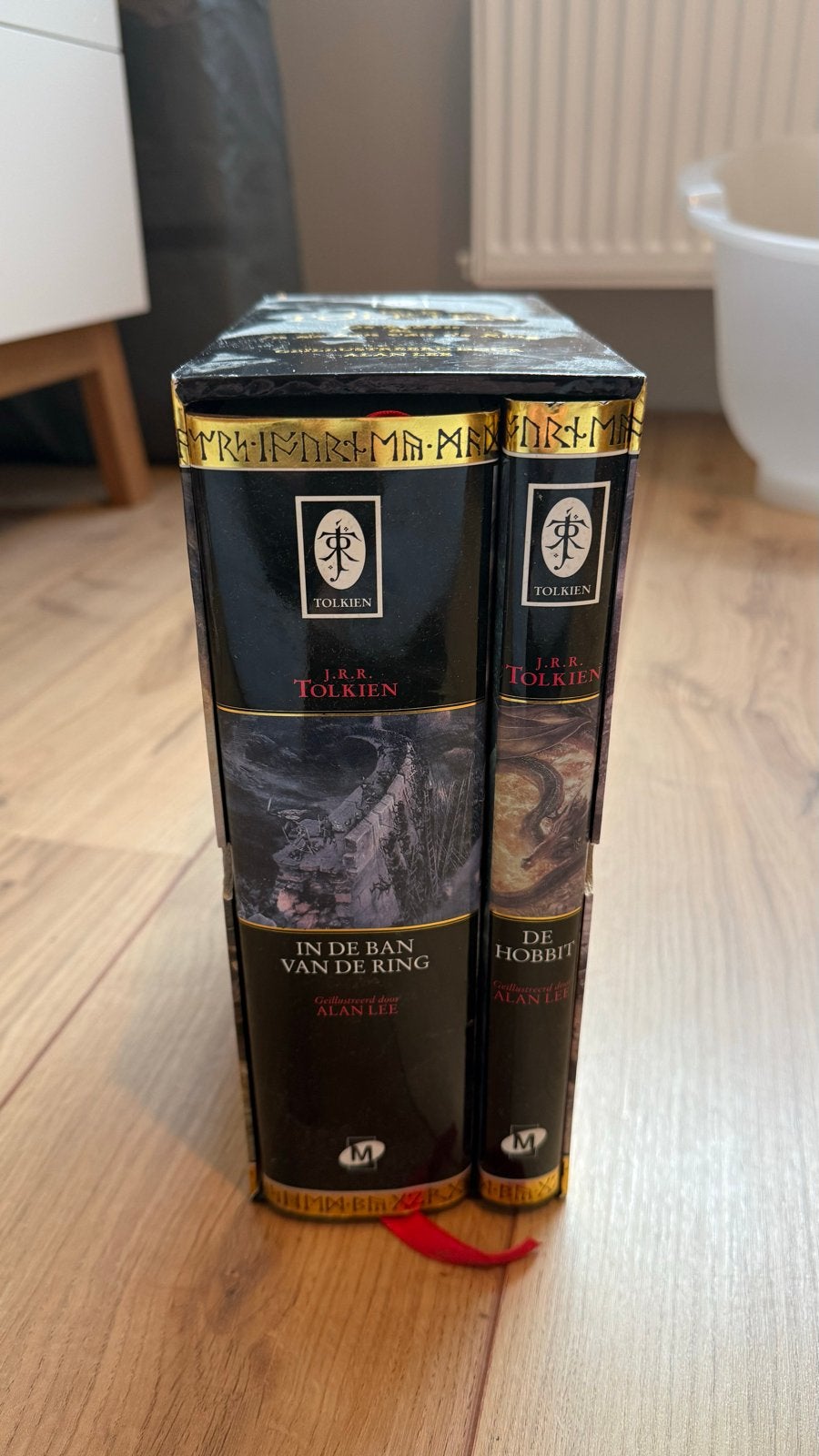 Tolkien Luxe Cassette 2003: De Hobbit & In de Ban van de Rin, Boeken, Ophalen of Verzenden, Zo goed als nieuw