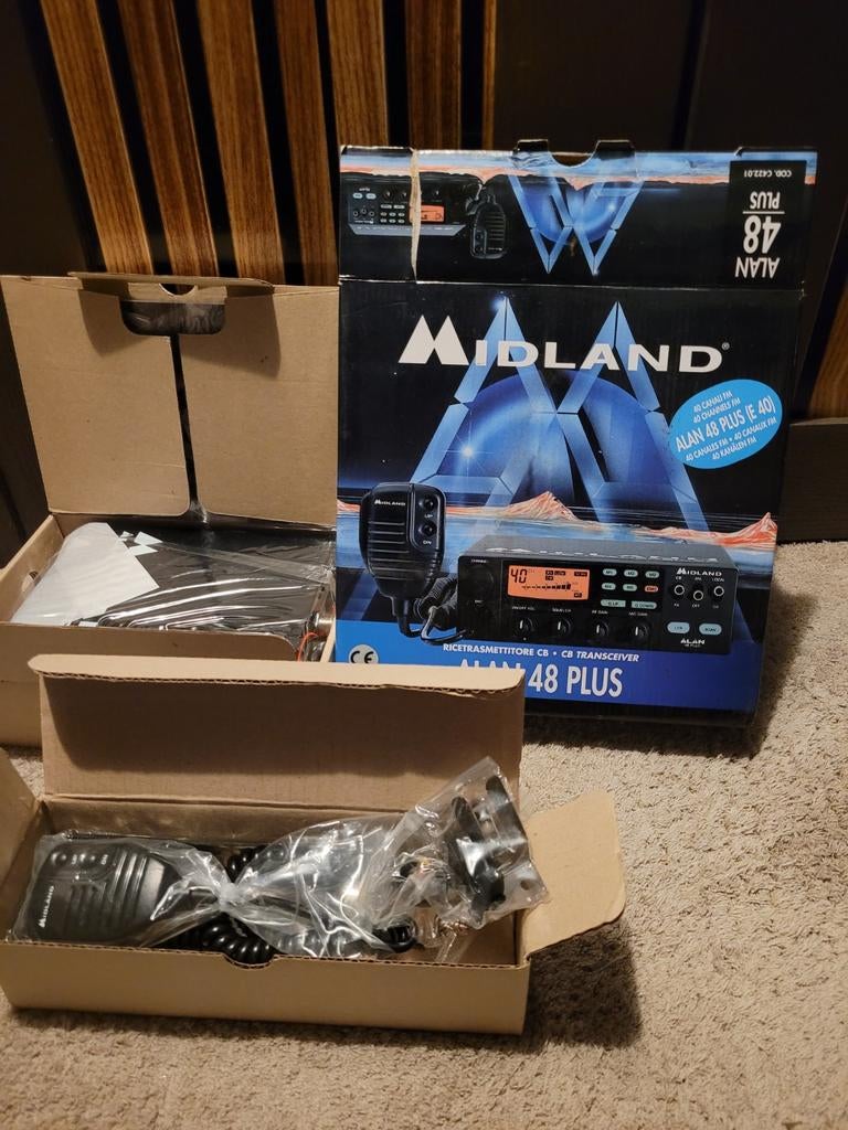 Midland Alan 48 Plus CB-transceiver - Nieuw in doos, Ophalen of Verzenden, Nieuw, 5 tot 15 km, Portofoon of Walkie-talkie