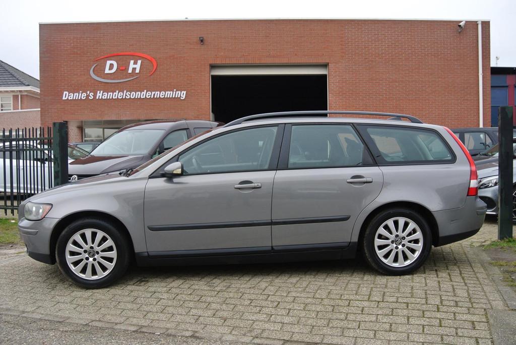 Volvo V50 1.8 airco apk 31-10-2026 inruil mogelijk, Voorwielaandrijving, 125 pk, Gebruikt, 4 cilinders