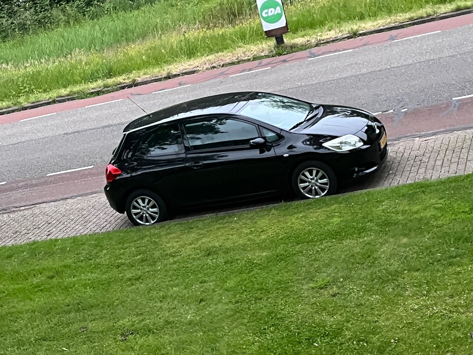 Toyota Auris 1.6 16V Vvt-i 3DR MMT 2007 Zwart, Auto's, 4 cilinders, Zwart, 1200 kg, 1240 kg
