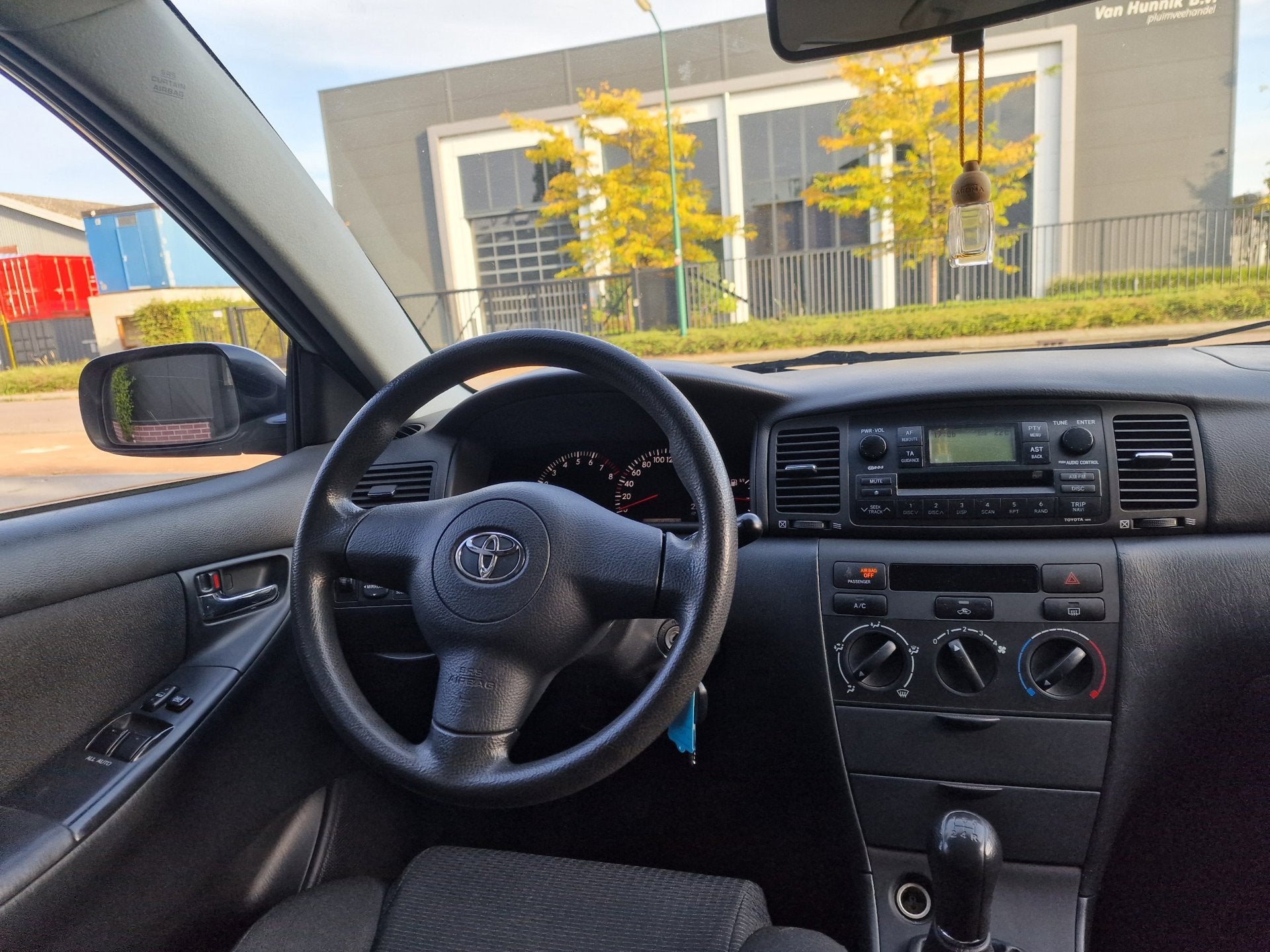 Foto 14 van Toyota Corolla 1.6 VVT-i Linea Terra AIRCO IJSKOUD 2 X SLEUT