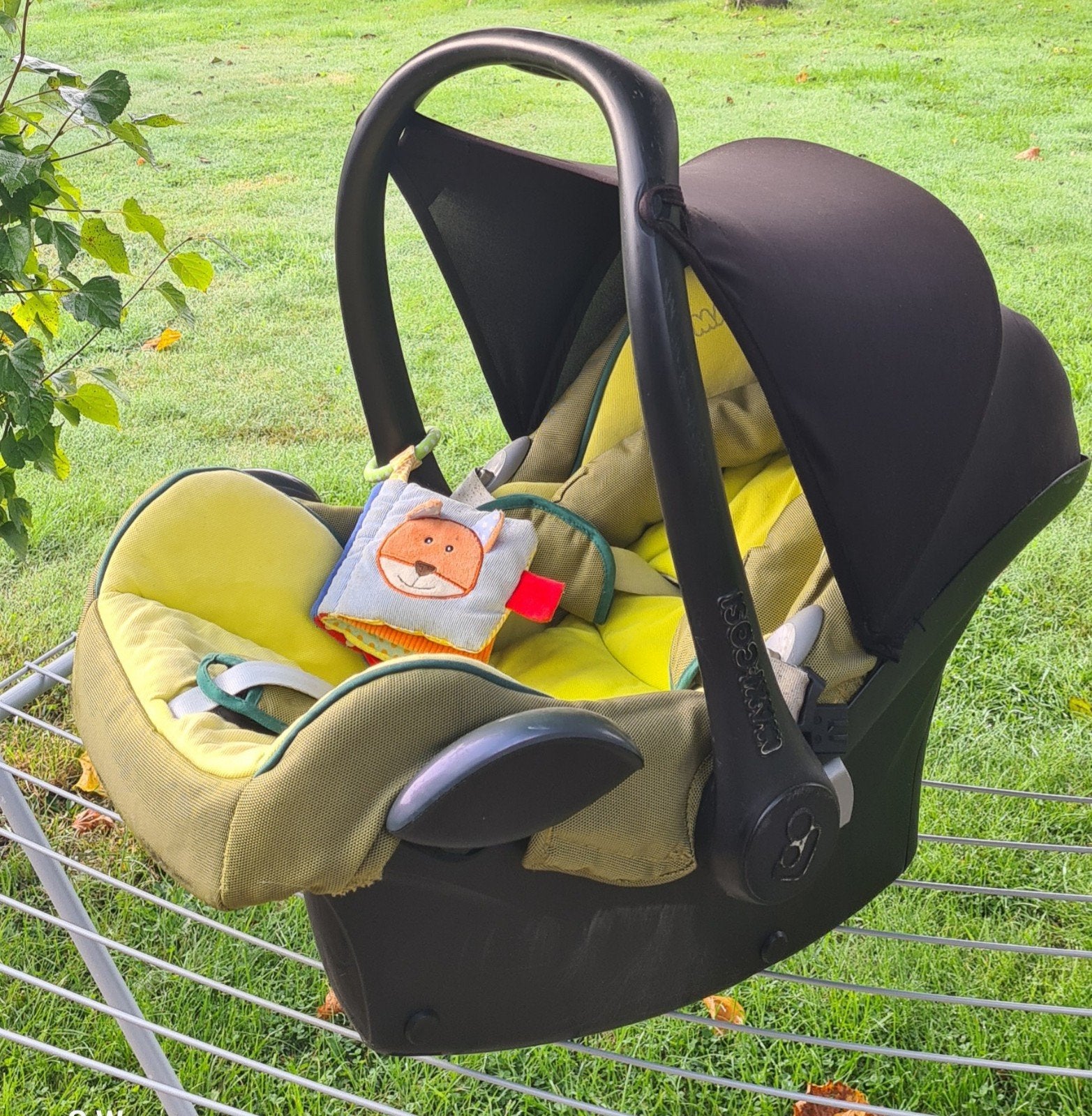 Maxi Cosi Cabrio met verkleiner en EasyFix Base, Ophalen