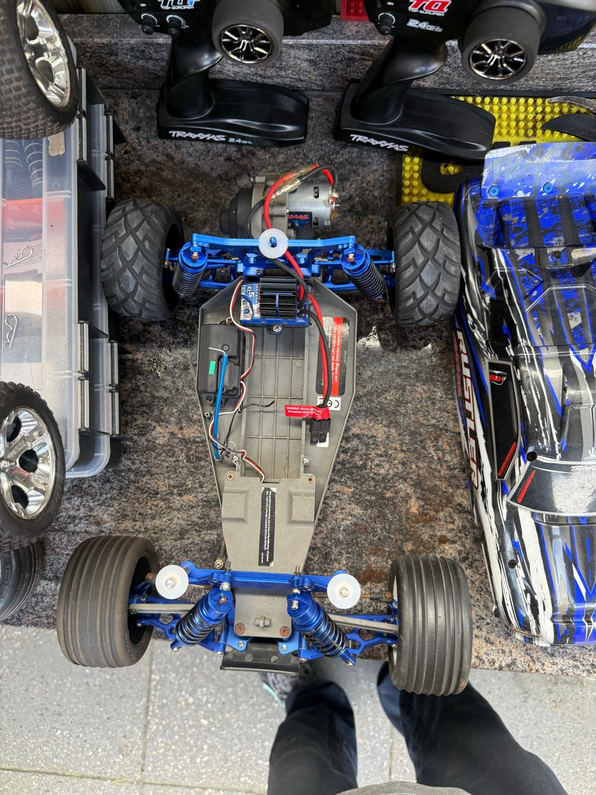 Traxxas Rustler RC Auto's met veel onderdelen, Gebruikt, Schaal 1:10, Auto onroad, RTR (Ready to Run)