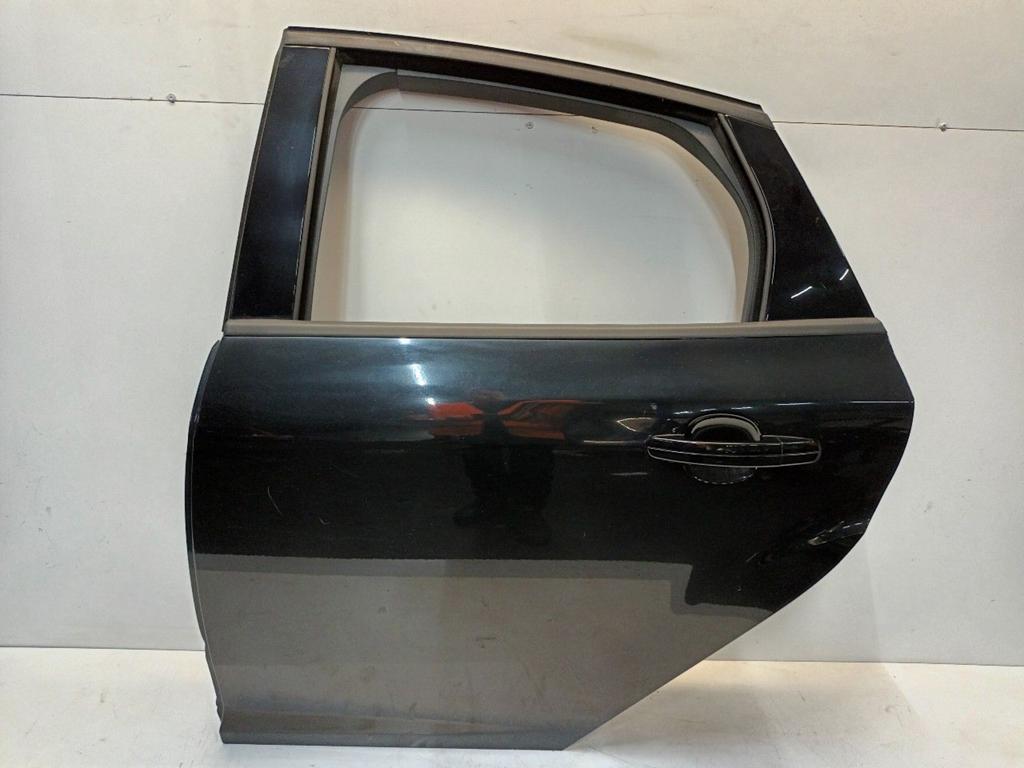 Portier links achter Ford Focus, Auto-onderdelen, Onderdelen@venauto.nl, Van der Ven Autorecycling B.V., Gebruikt, Ettenseweg 76, 4706 PB Roosendaal, The Netherlands