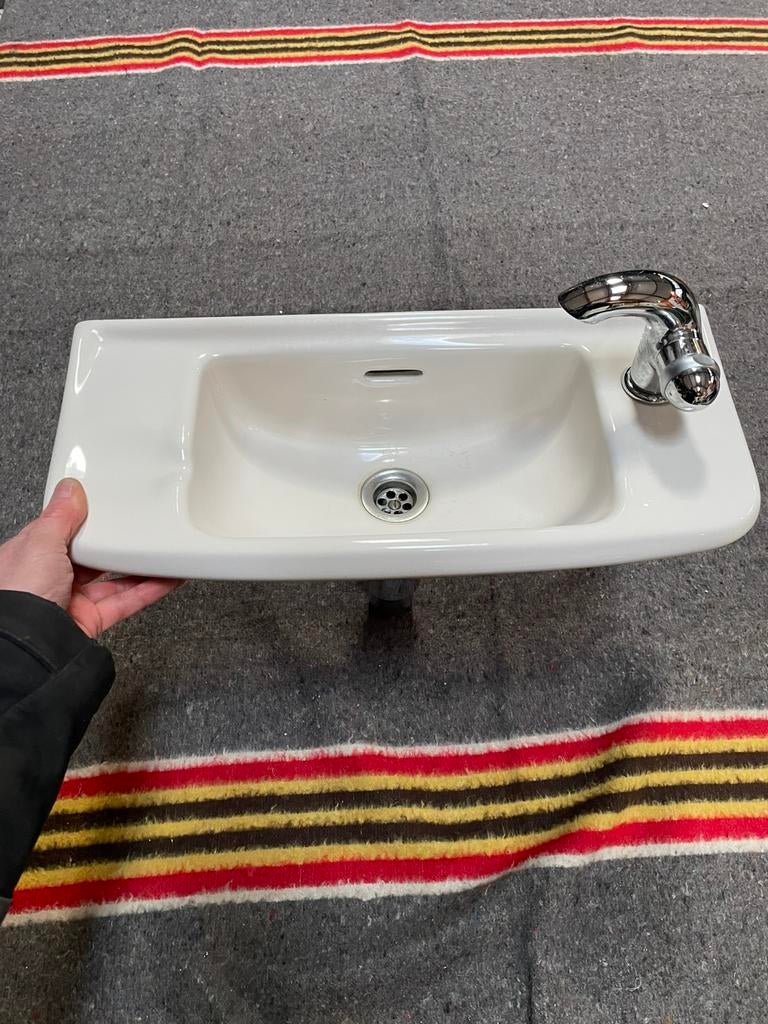 Toiletfontein fonteintje, wasbakje kleur Pergamon, Ophalen, Zo goed als nieuw, Overige typen, Minder dan 100 cm