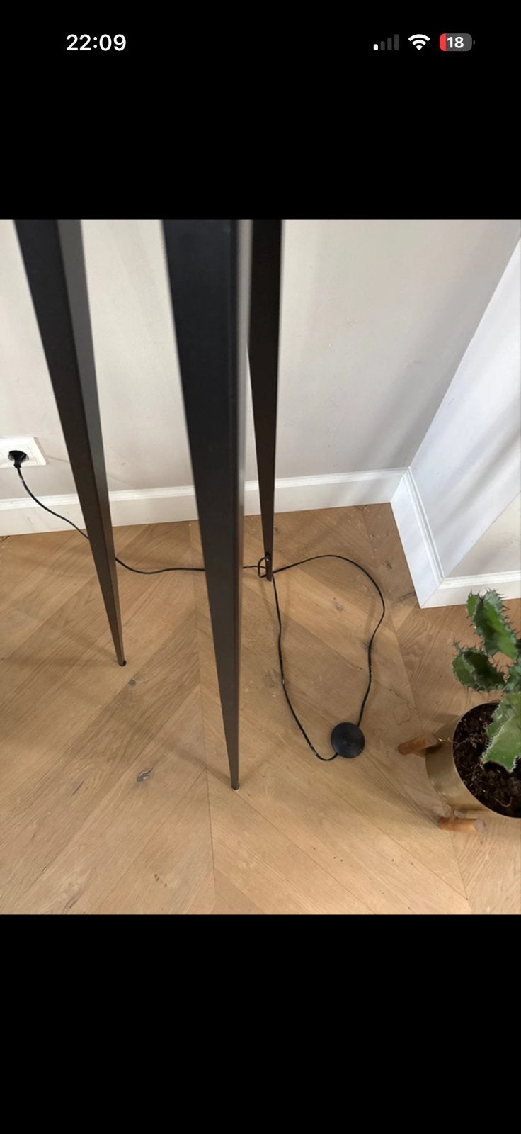 Zwarte vloerlamp / staande lamp met lampenkap – staal – €50, Huis en Inrichting, Ophalen