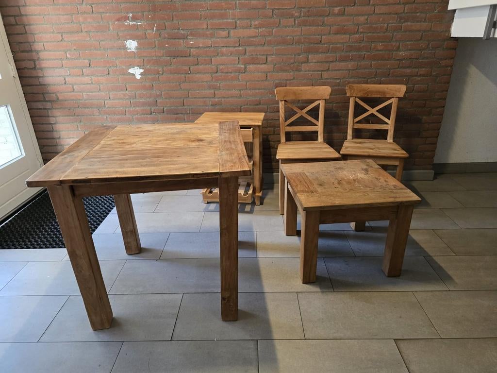 Blank teakhouten meubels o.a 2 tafels 2 stoelen en wijnrek., Ophalen