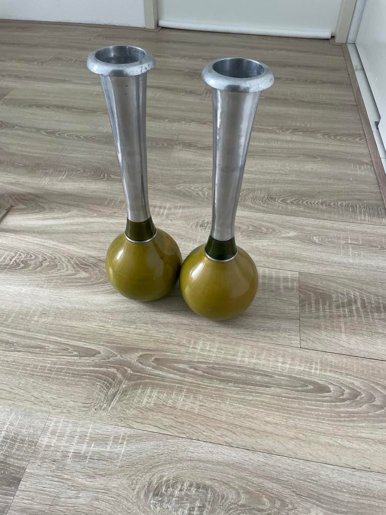 Set van 2 vintage vazen, aluminium en olijfgroen, Ophalen of Verzenden