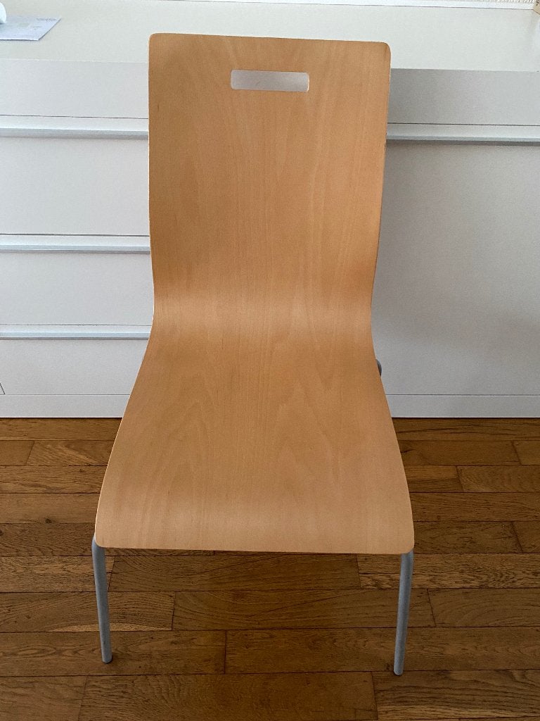 4 Keukenstoelen stapelbaar, Ophalen, Zo goed als nieuw, Hout, Vier