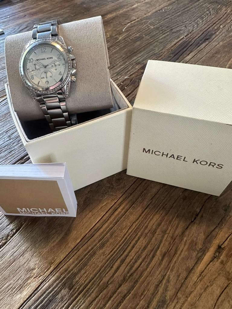 Michael Kors dameshorloge zilver met strass, Sieraden, Tassen en Uiterlijk, Horloges | Dames, Overige merken, Gebruikt, Staal