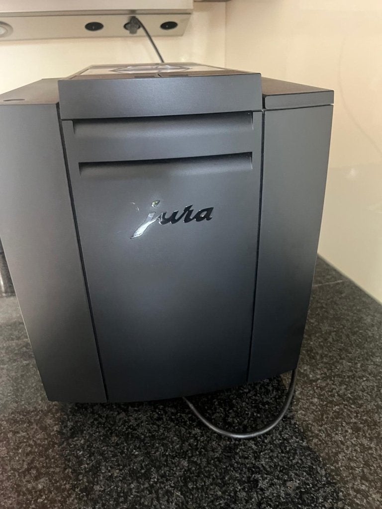 Foto 3 van Jura E60 Koffiemachine