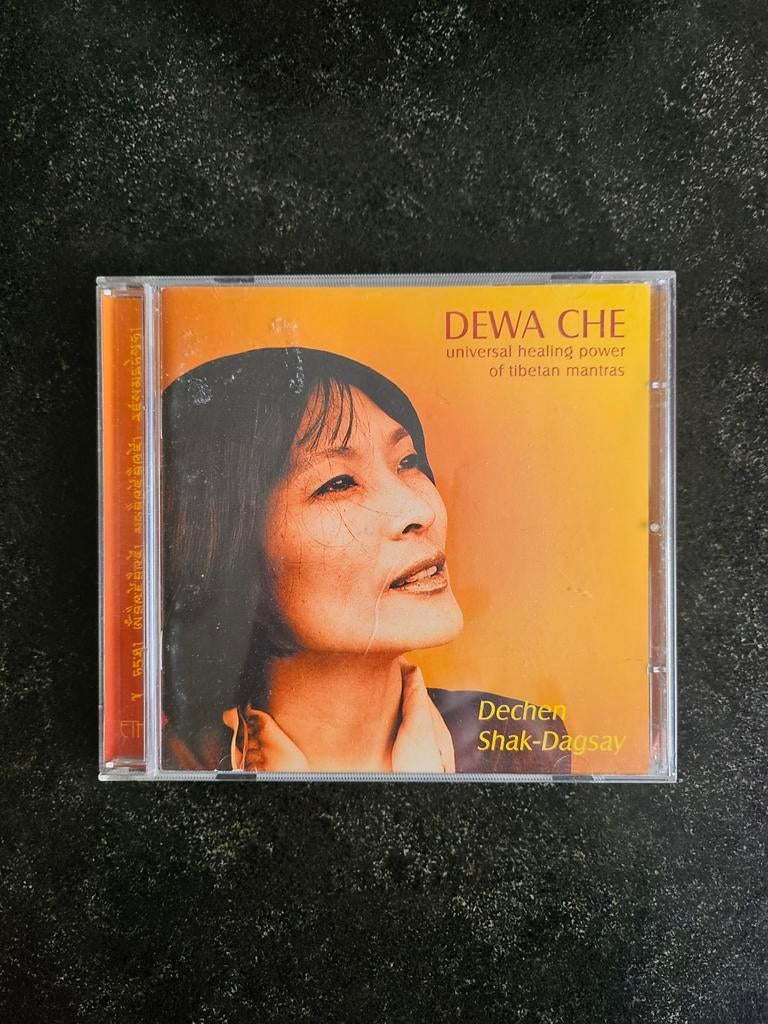 Dewa Che - Dechen Shak-Dagsay, Ophalen of Verzenden, Zo goed als nieuw