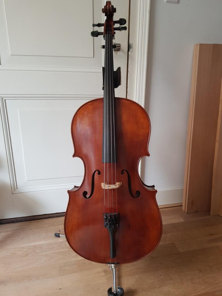 1/2 Cello met geweldige klank!, Ophalen of Verzenden, Zo goed als nieuw, 1/2-cello, Met koffer