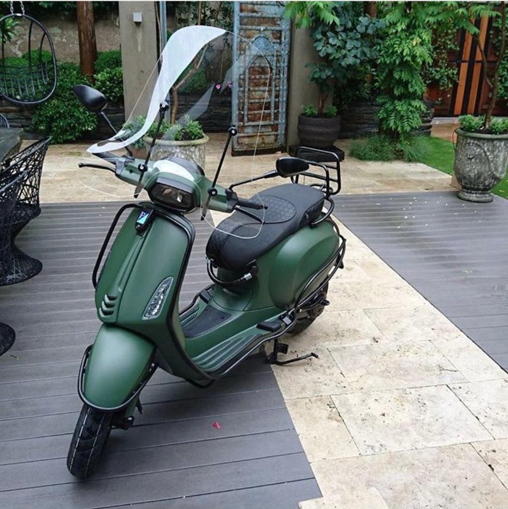 Vespa Sprint uniek 4 takt army green, Gebruikt, Overige modellen, Ophalen of Verzenden, Benzine