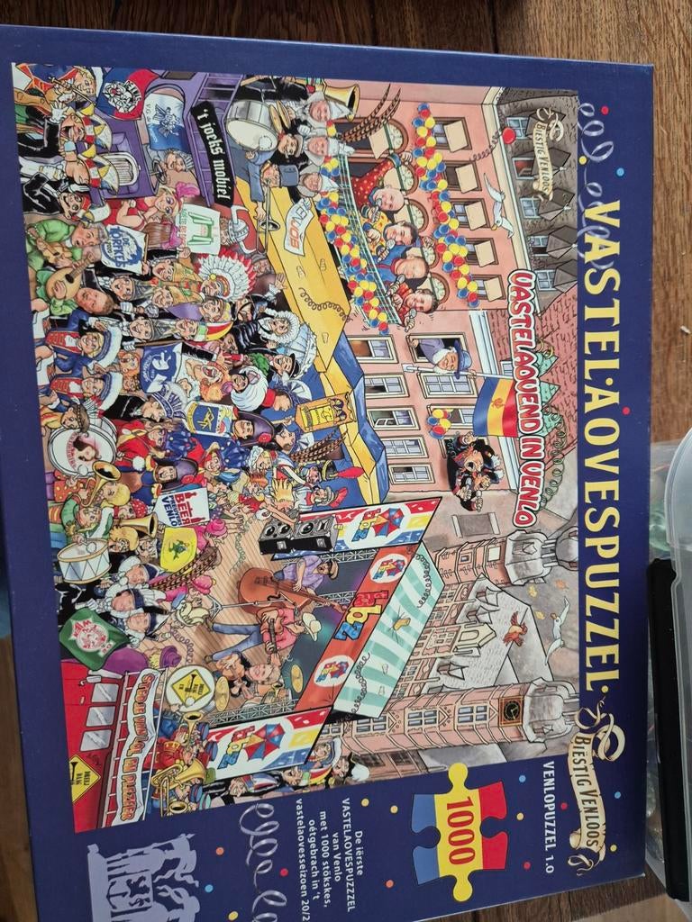 Vastelaovespuzzel Venlo 1000 stukjes - Nieuwstaat, Hobby en Vrije tijd, Denksport en Puzzels, Zo goed als nieuw, Legpuzzel, 500 t/m 1500 stukjes