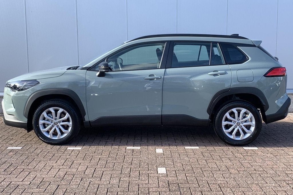 Toyota Corolla Cross Hybrid 140 Active | Camera | Stoelverwa, Auto's, Toyota, Stof, Euro 6, Nieuw, Hybride Elektrisch/Benzine