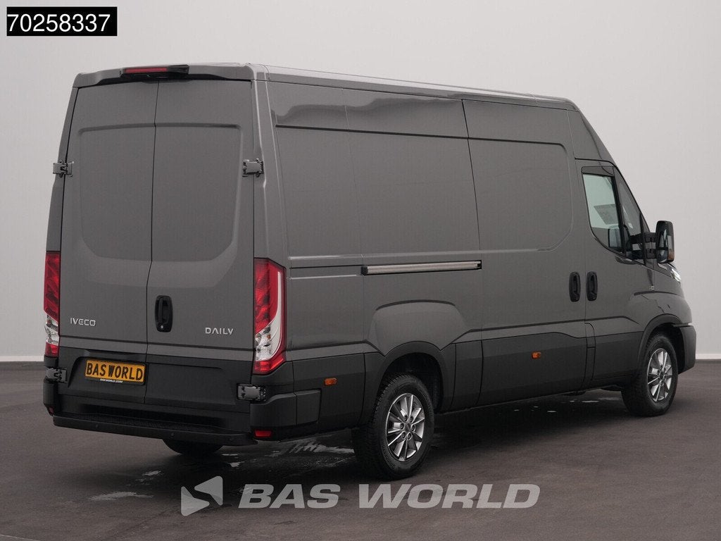 Iveco Daily 35S21 BPM VRIJ! 3.0L Automaat 210PK L2H2 2025-Mo, Auto's, Automaat, Stof, Euro 6, 4 cilinders