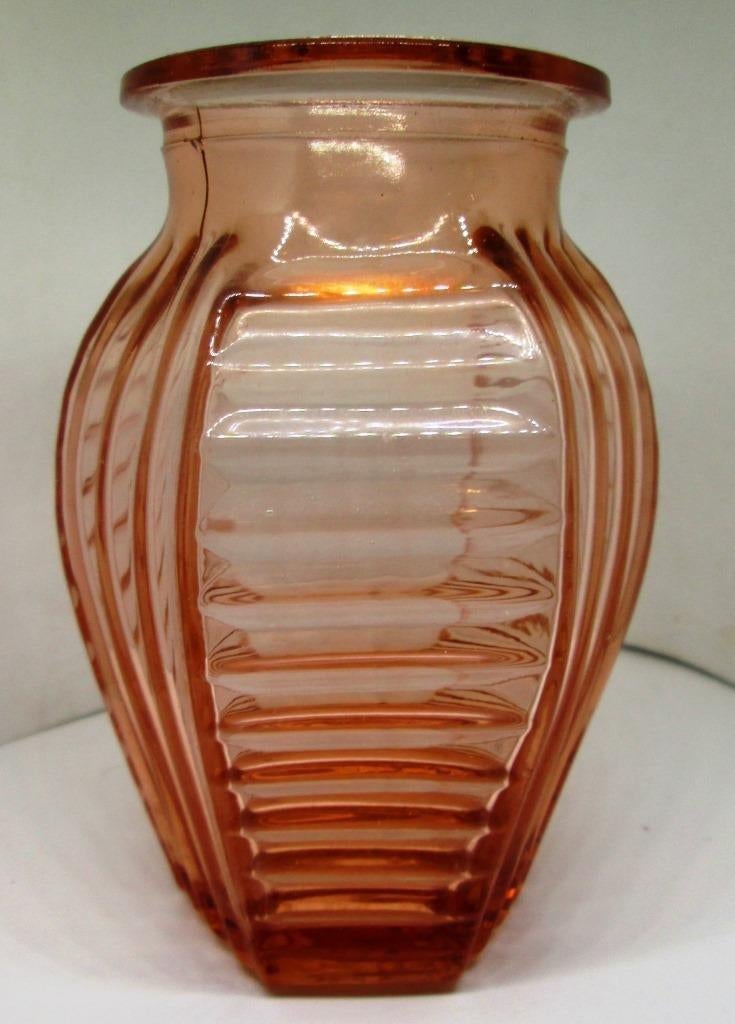 Art Deco vaas van roze persglas made in France nr2, Ophalen