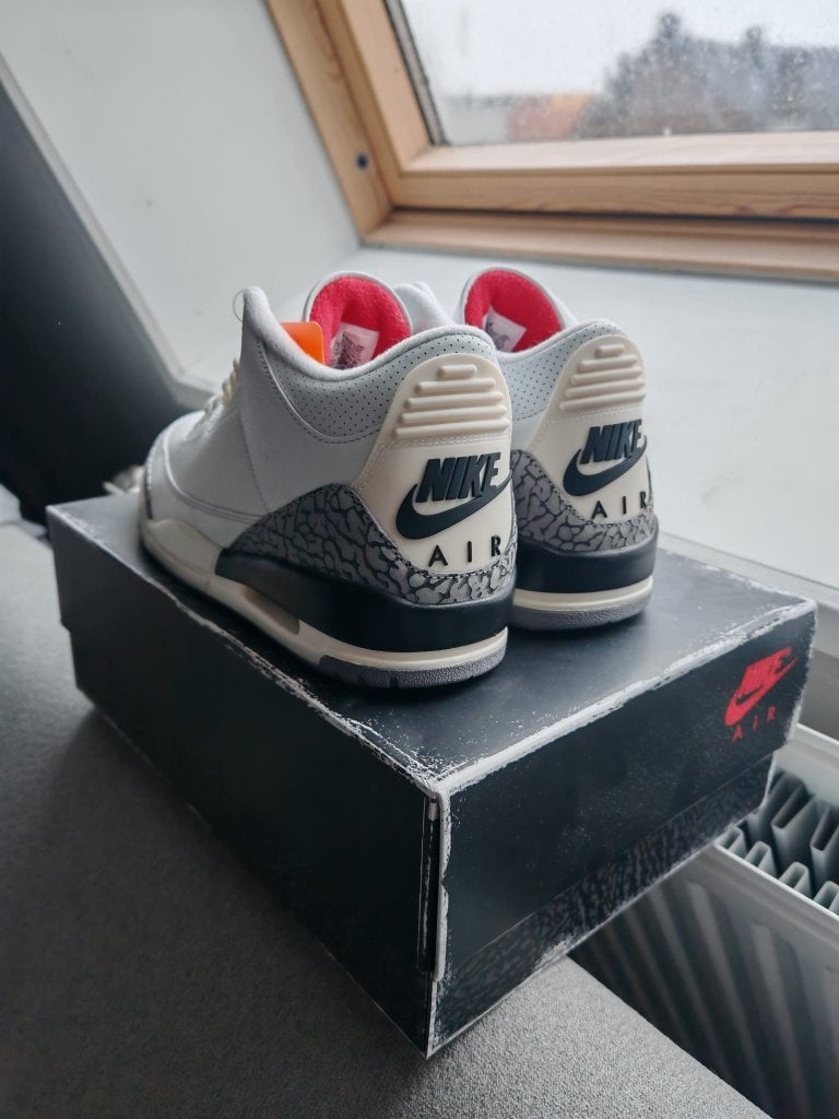 Nike Air Jordan 3 White Cement Reimagined 44, Wit, Nieuw, Ophalen of Verzenden, Sneakers of Gympen