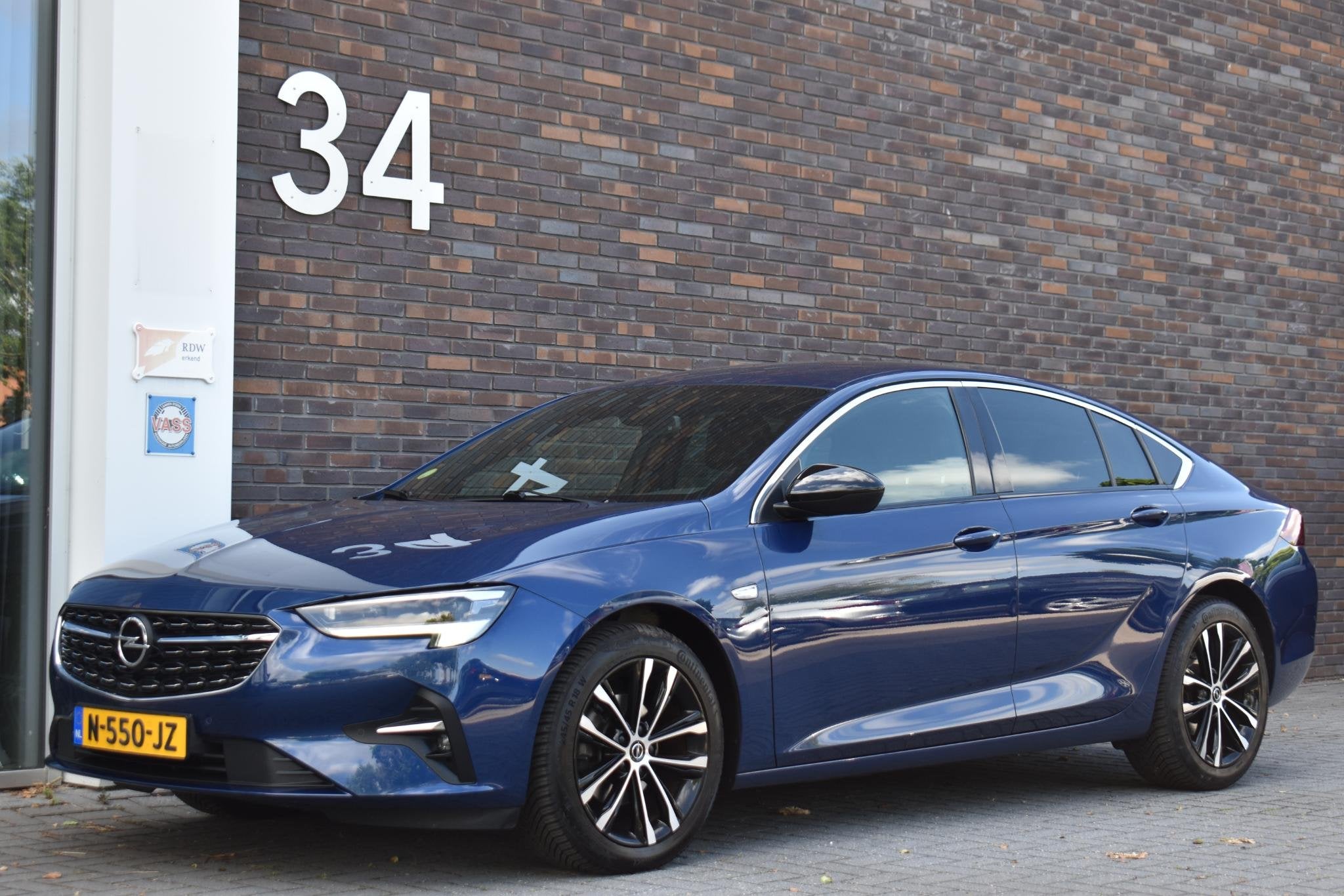 Opel Insignia Grand Sport 1.5 CDTI Ultimate, Voorwielaandrijving, 730 kg, Gebruikt, Blauw