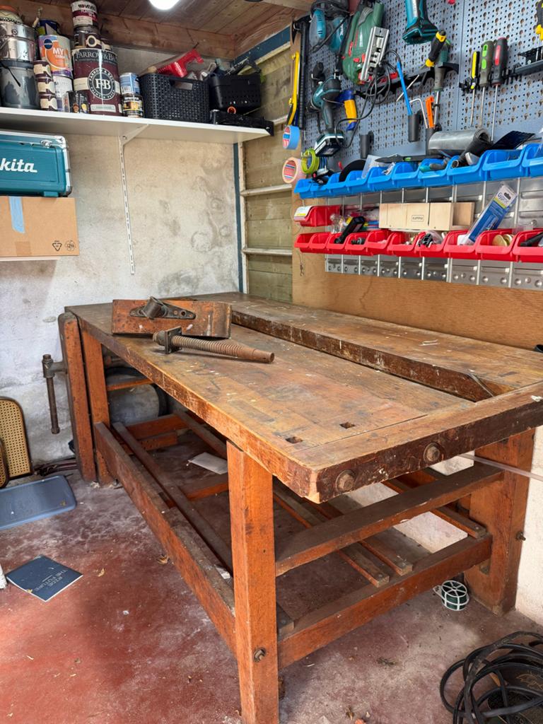 ORIGINELE Klassieke Werkbank met Bankschroef - MOET WEG, Ophalen, Gebruikt, 170 cm of meer, Bankschroef