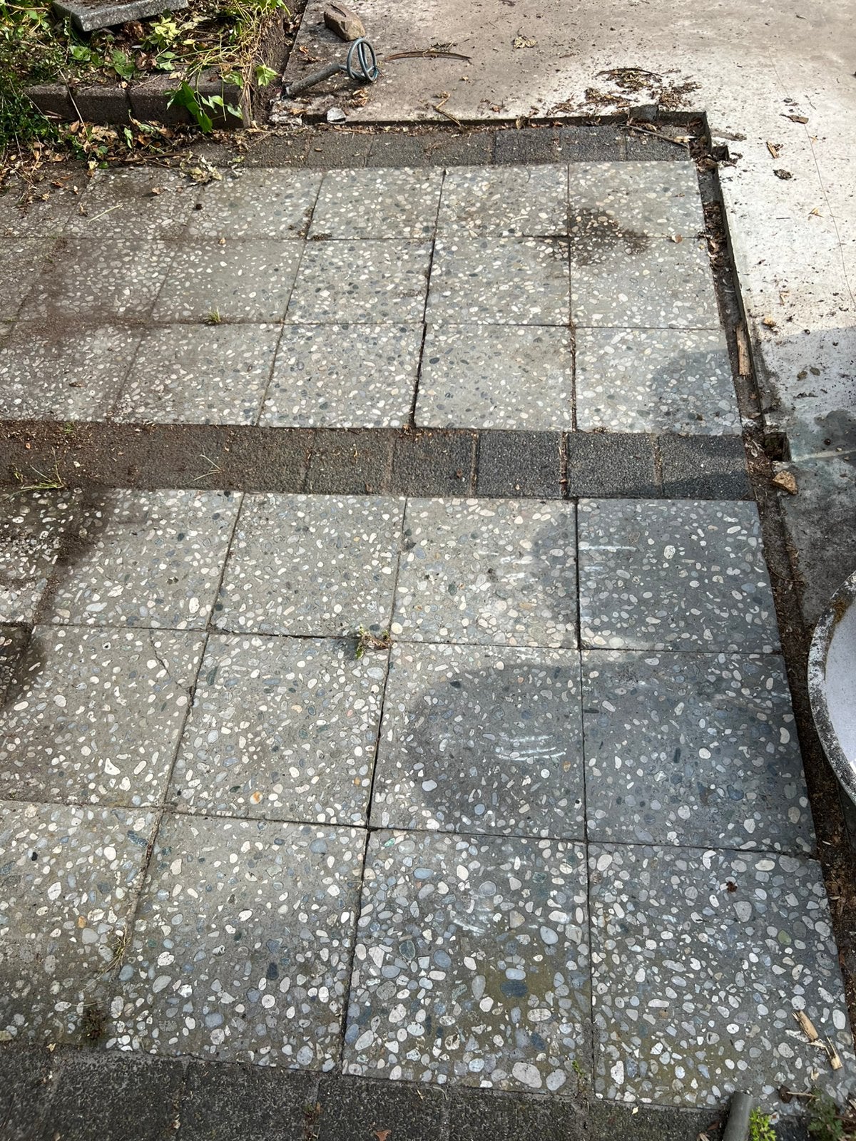 73 stuk 40 x 40 cm grindtegel geslepen bovenkant, Ophalen, Gebruikt, Beton, Terrastegels
