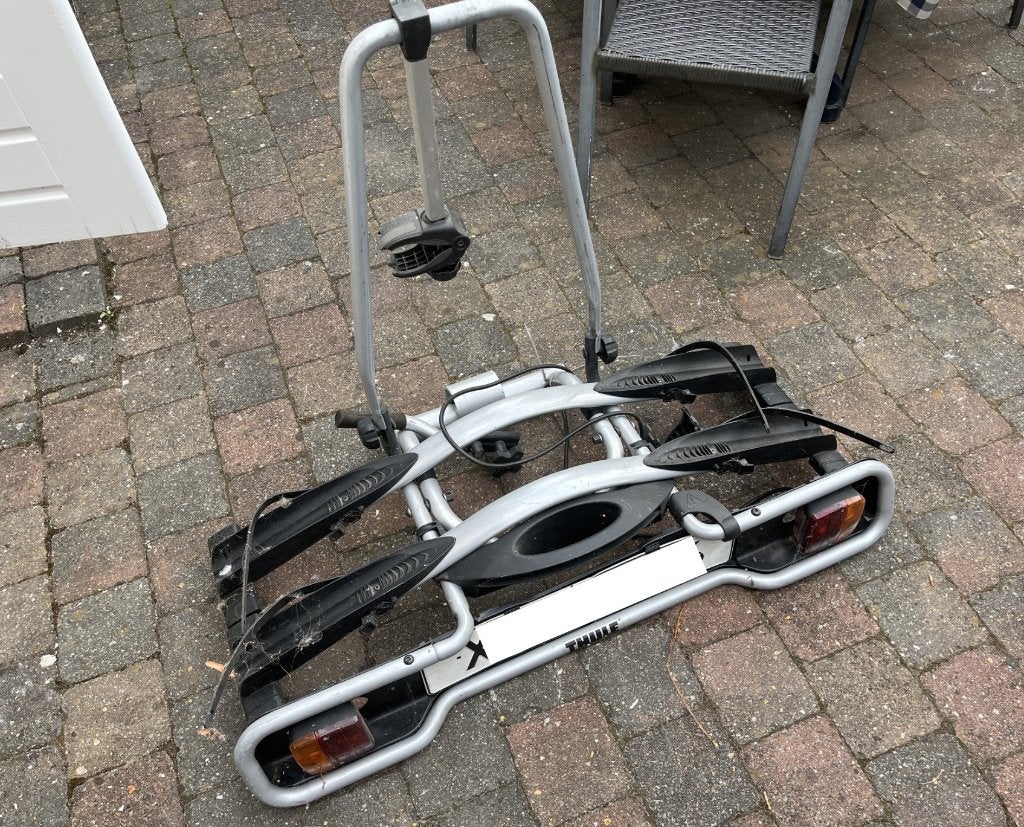 Te koop - fietsendrager Thule, Ophalen, 2 fietsen, Gebruikt, Trekhaakdrager