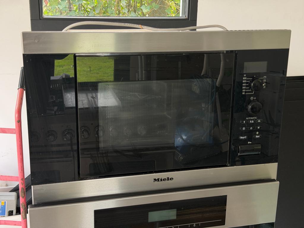 Miele combimagnetron M 8161-2, inbouw, zilverkleurig, Witgoed en Apparatuur, Magnetrons, Zo goed als nieuw, Inbouw, Ophalen