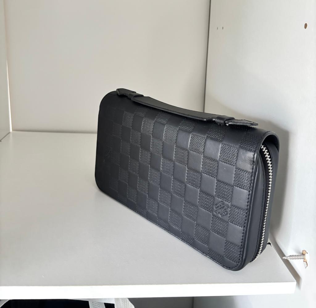 Louis Vuitton Wallet Zippy Met Strap, Sieraden, Tassen en Uiterlijk, Portemonnees, Zo goed als nieuw, Zwart, Ophalen of Verzenden