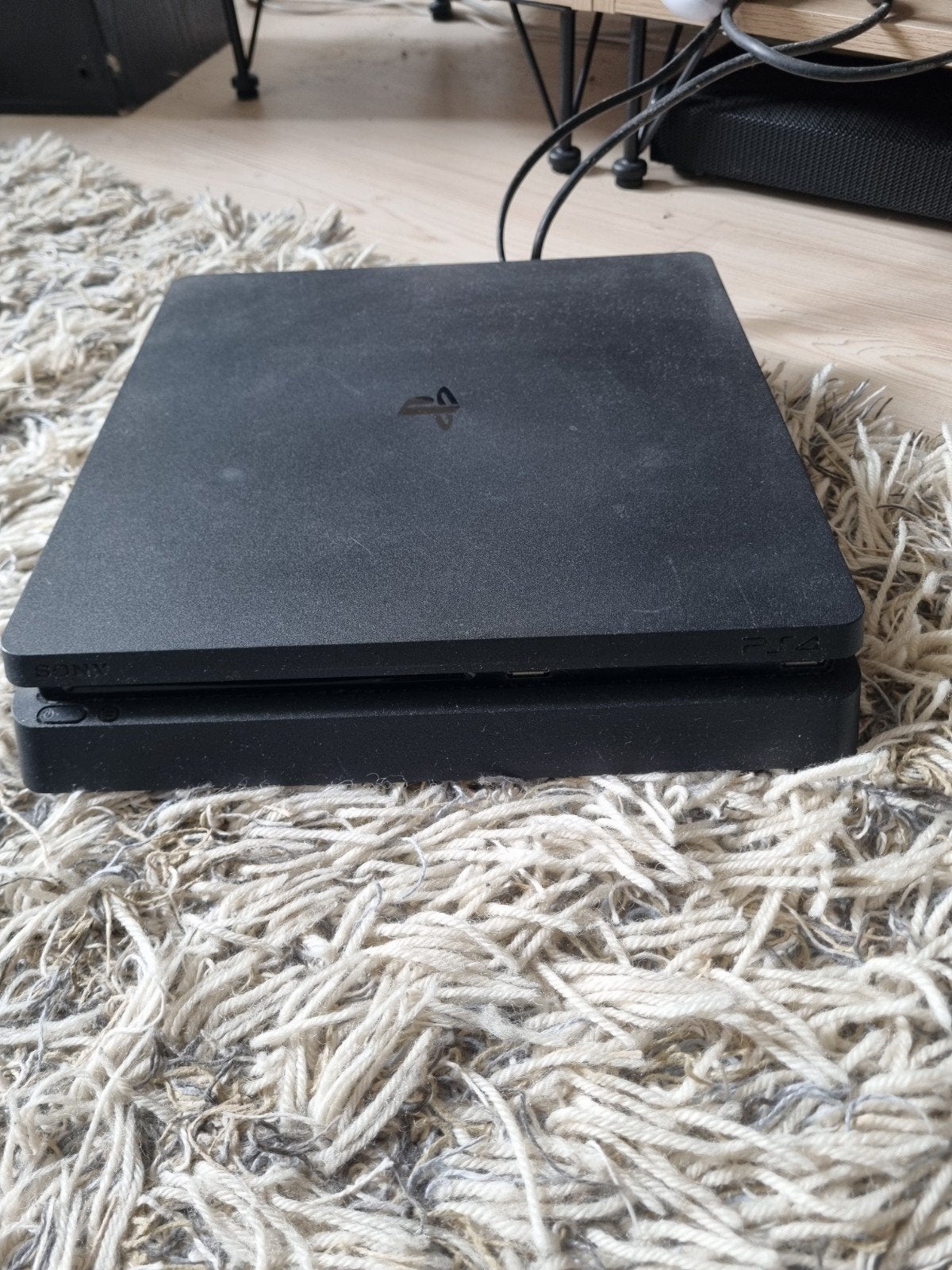 PlayStation 4 Slim 500GB met 2 controllers, Spelcomputers en Games, Met 2 controllers, Ophalen of Verzenden, Slim, 500 GB