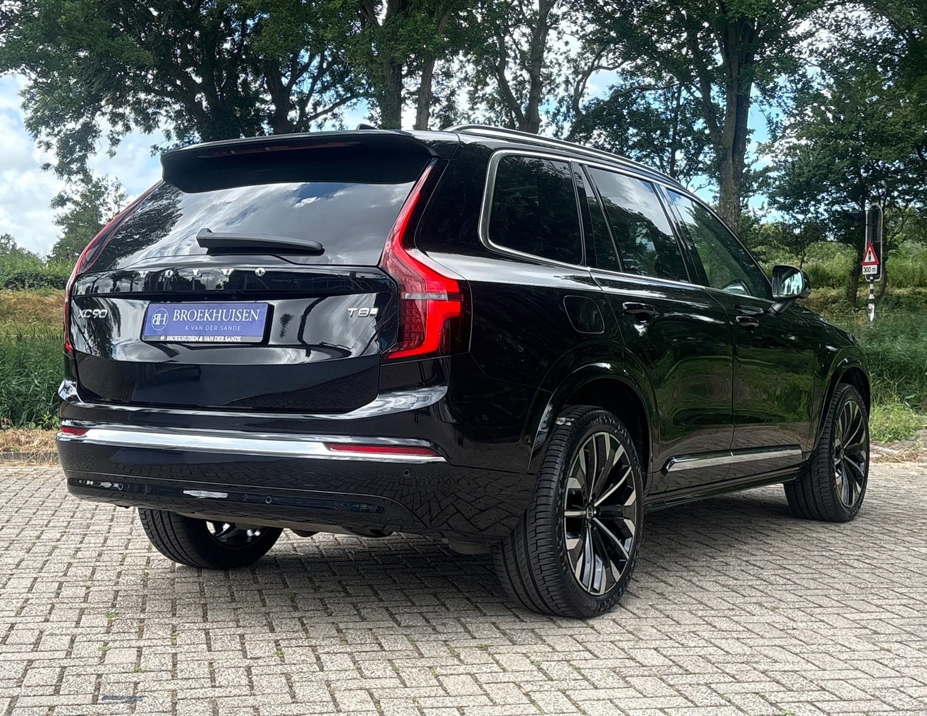 Volvo XC90 2.0 T8 Plug-in hybrid AWD Ultra Bright 455pk Luch, Adaptive Cruise Control, Gebruikt, Zwart, 4 cilinders