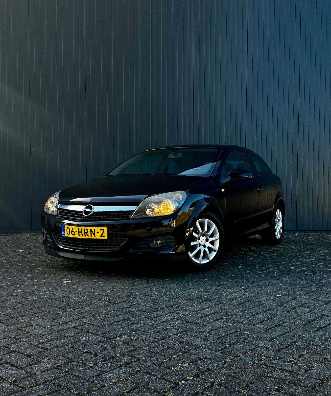Opel Astra 1.8 16V GTC 2009 Zwart / Nieuwe APK / CarPlay, Voorwielaandrijving, 4 cilinders, 1165 kg, 1796 cc