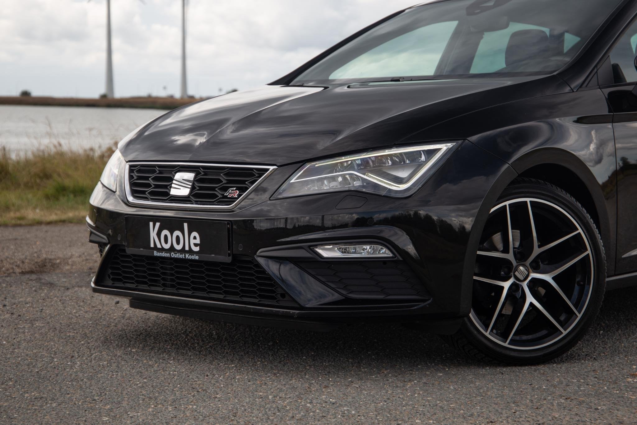SEAT Leon 1.4 EcoTSI FR Business Intense CARPLAY / CRUISE CO, Auto's, Stof, Gebruikt, Euro 6, 4 cilinders