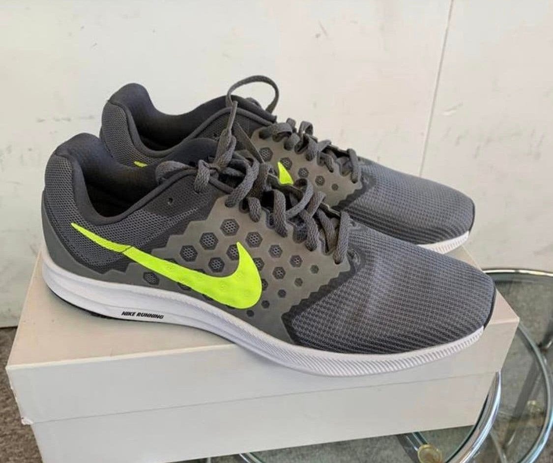 Schoenen Nike Runners nieuwe hardloopschoenen., Ophalen of Verzenden