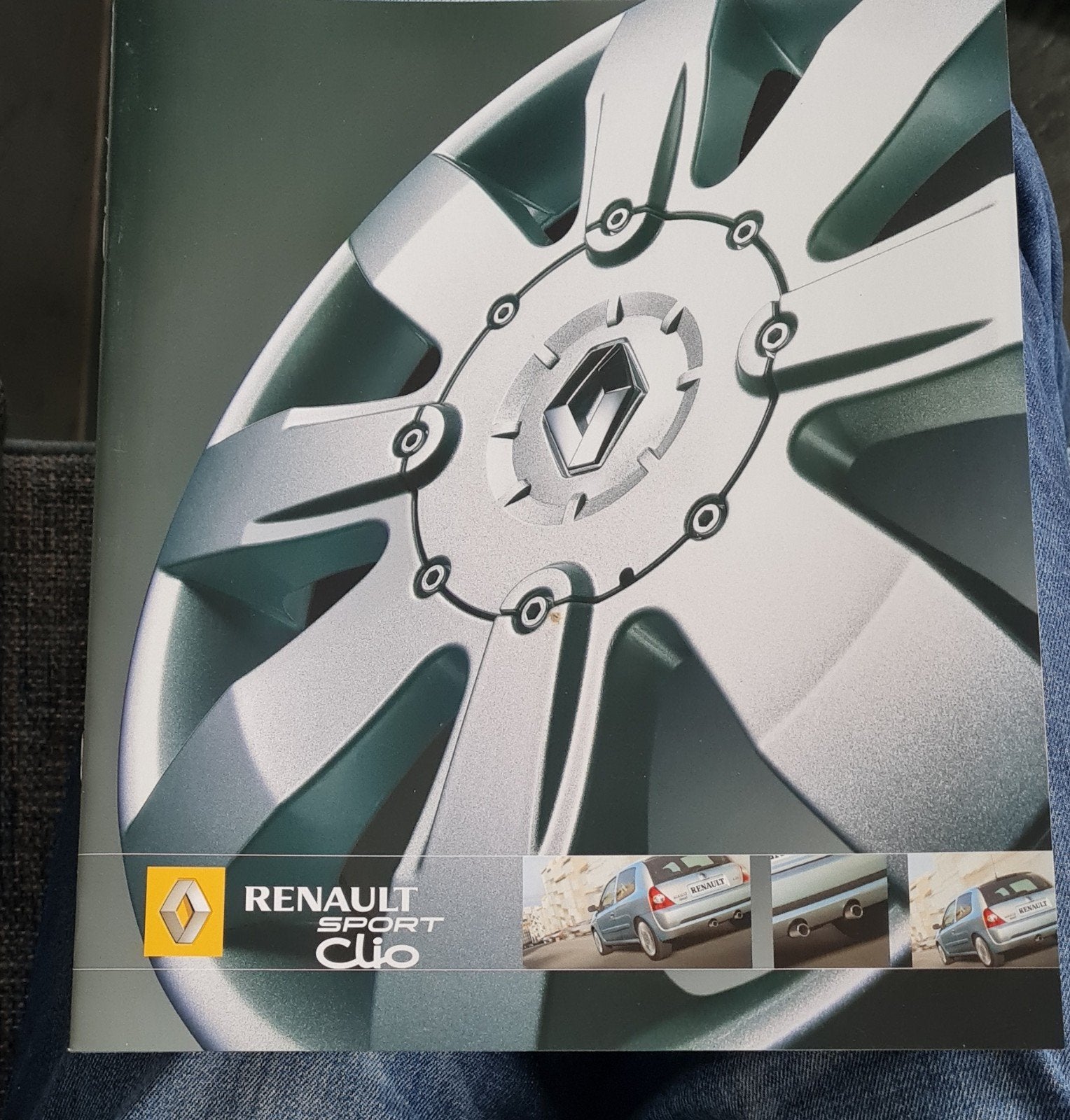 Renault Clio II RS 182 folder en V6 Sport folder, Ophalen of Verzenden, Nieuw, Renault, Renault Sport