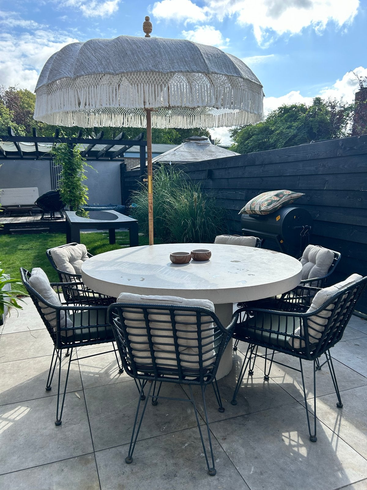 6x Zwarte gevlochten draadstoelen met kussens, Ophalen, Gebruikt, Metaal
