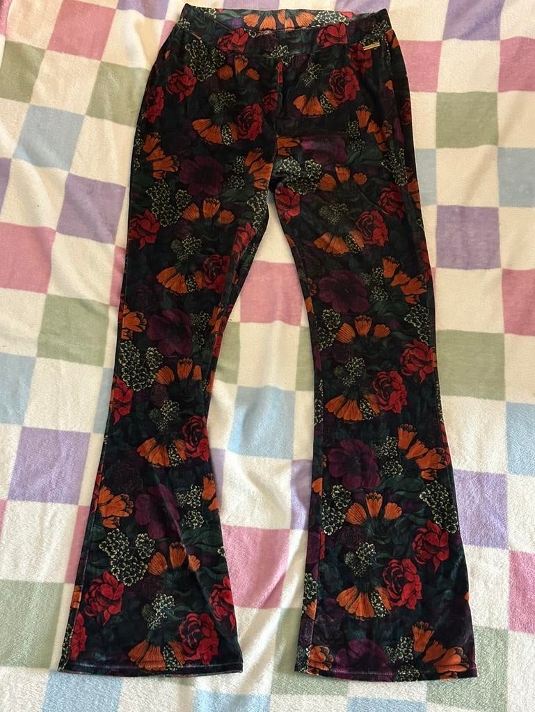 Colourful Rebel flared pants flower velvet, maat L, Maat 42/44 (L), Nieuw, Ophalen of Verzenden, Lang