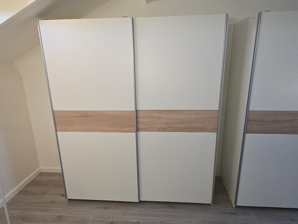 2 mooie kledingkasten met schuifdeuren, Ophalen, Met plank(en), 150 tot 200 cm, Kersenhout