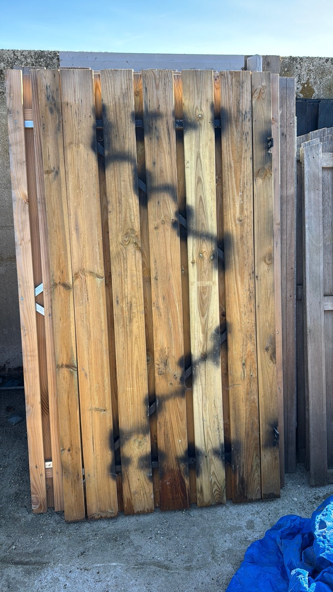 Nieuwe deur alleen zwart gespoten, Tuin en Terras, Tuinpoorten, Ophalen, Zo goed als nieuw, Hout