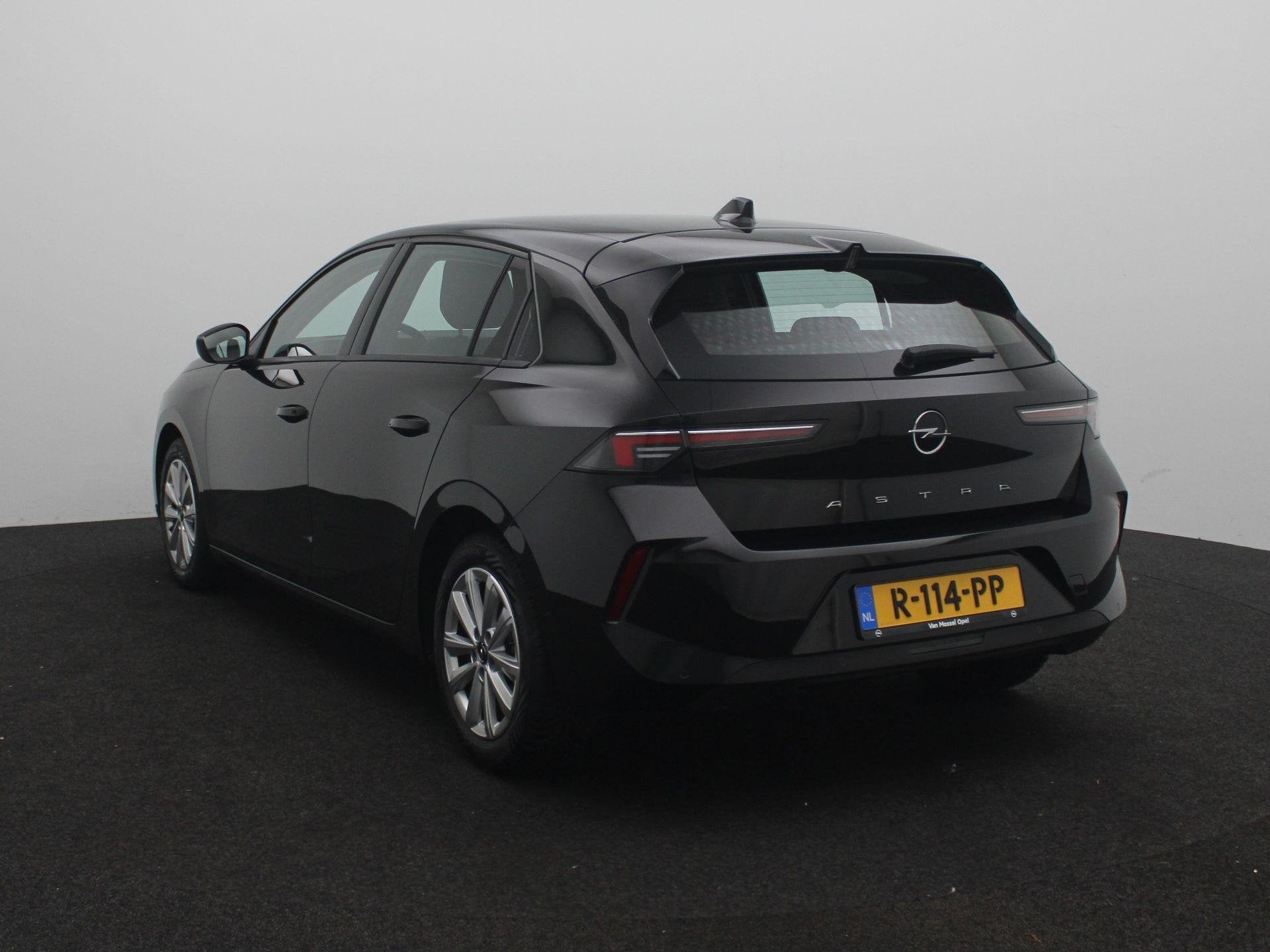 Opel Astra 1.2 Edition | Navigatie | Cruise Control |, Voorwielaandrijving, 12 maanden, Stof, Euro 6